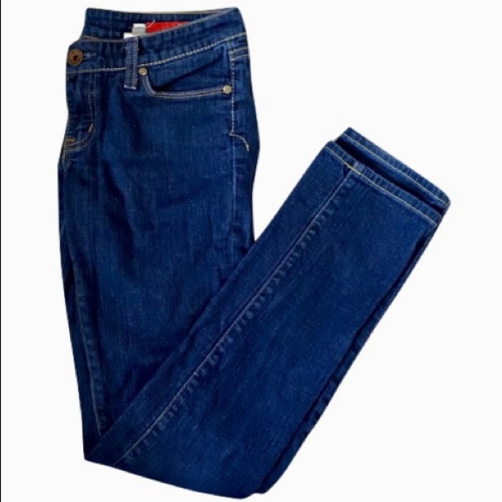 Express low rise skinny leg jeans. Size 6 Long